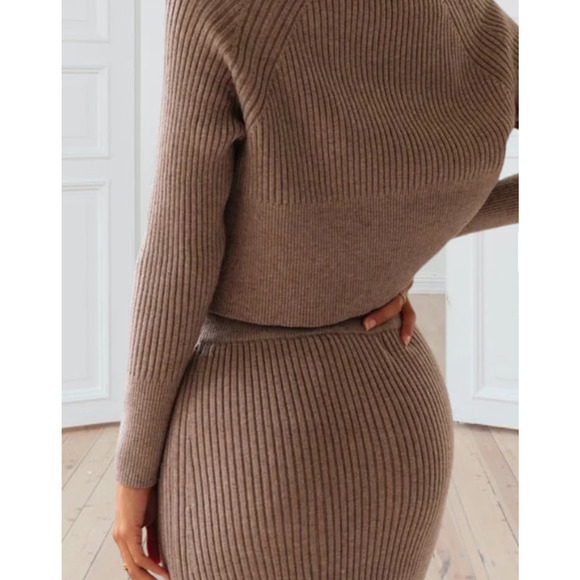The Jade 2 Piece Sweater Midi Skirt Set | Chicgenes - Picture 3 of 6